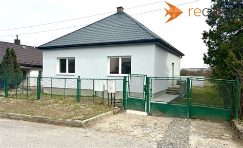 Zrekonštruovaný rodinný dom s terasou v Holíči