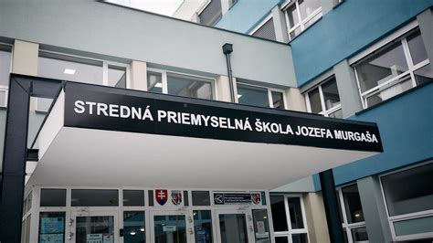 budova Strednej priemyselnej školy drevárskej
