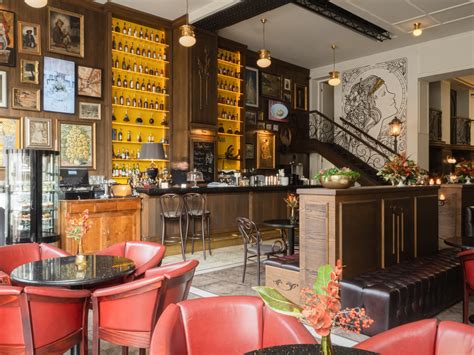 typická viedenská kaviareň