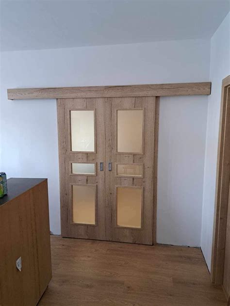 posuvné interiérové dvere