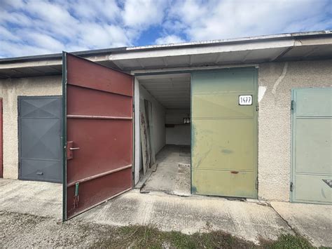 Samostatne stojaca murovaná garáž