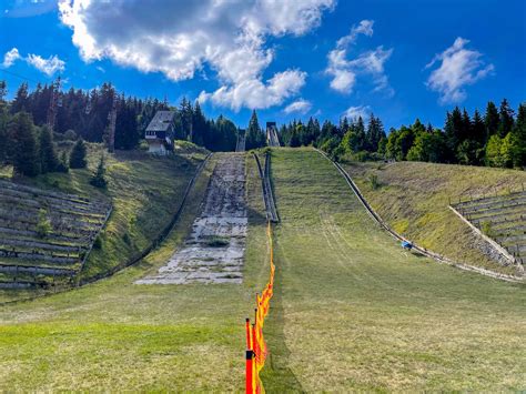 Lyžiarske skokanské mostíky