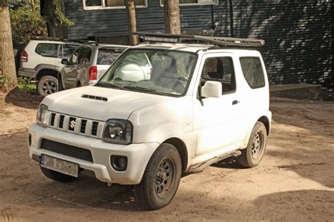 Expedičná záhradka na Suzuki Jimny