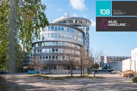 Moderná kancelárska budova v Bratislave