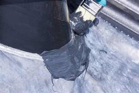 Aplikácia tekutej hydroizolačnej membrány