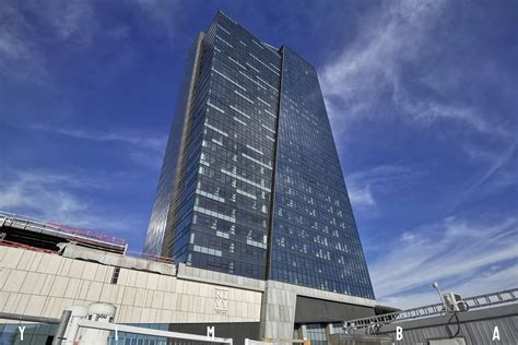 Pohľad na rôzne typy kancelárskych priestorov v Nivy Tower