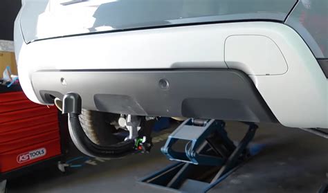 Ilustrácia ťažného zariadenia namontovaného na aute