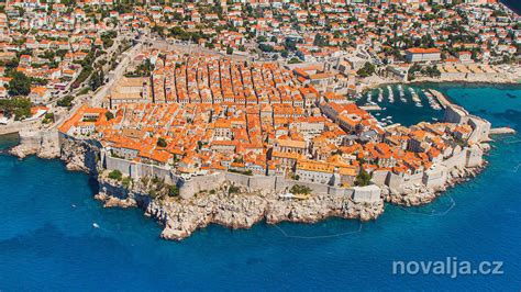 Dubrovník - pohľad na hradby