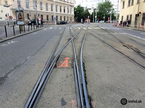 Električková trať na Americkom námestí po rekonštrukcii