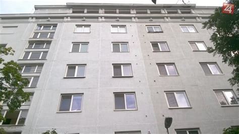 Najstarší panelový dom v Bratislave na Kmeťovom námestí