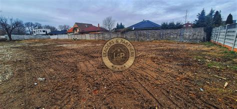 Stavebný pozemok s prístupovou cestou