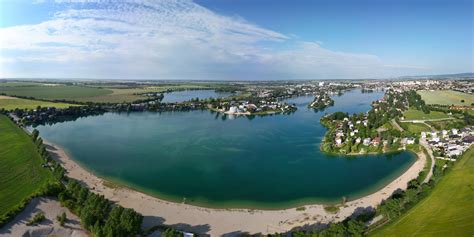 Vizualizácia prepojenia jazier riečnym tokom