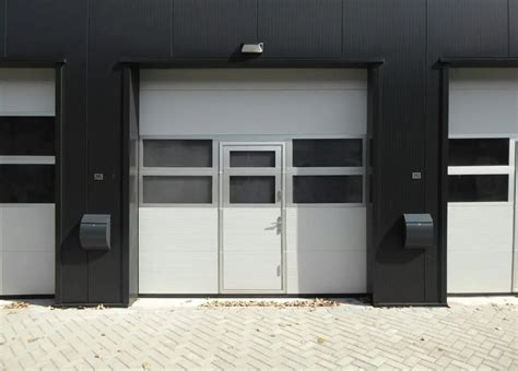 Použitie ochranných materiálov na zabezpečenie garáže