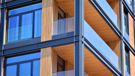 Rôzne typy stavebných materiálov pre prístavby