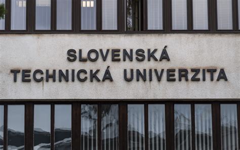Budova Slovenskej zdravotníckej univerzity v Bratislave