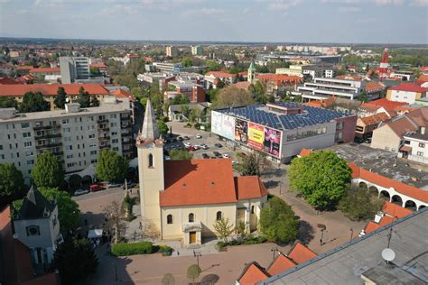 Námestie Vamberyho v meste