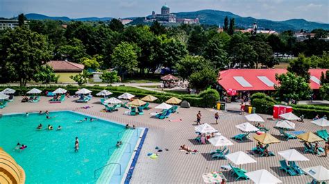Panoráma termálneho kúpaliska Vadaš v Štúrove
