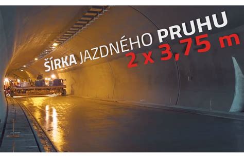 Detail klzných tŕňov v škáre cementobetónovej vozovky