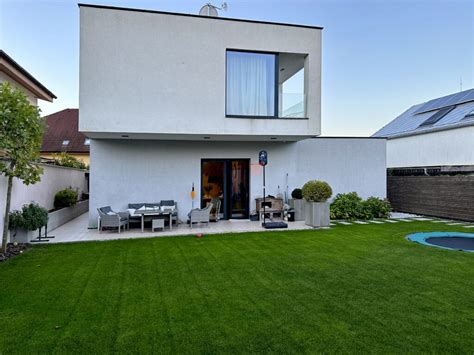 Moderná architektúra rodinných domov v Šamoríne