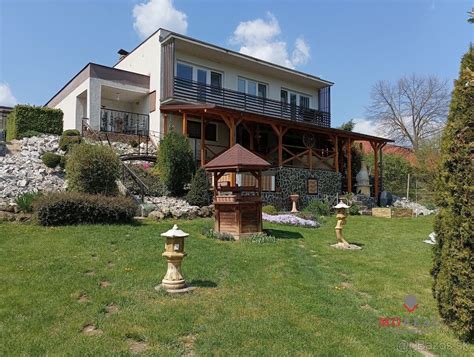 Rodinný dom s pozemkom