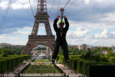 Panoramatický výhľad na Paríž z Eiffelovej veže