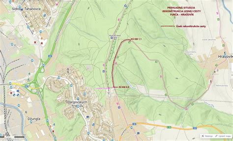 Lesná cesta vedúca k chate