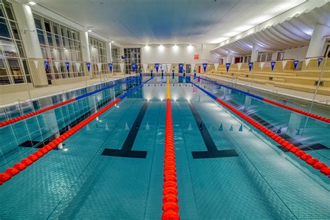 Vnútorný bazén wellness centra