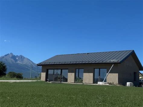 Moderný bungalov s výhľadom na Vysoké Tatry