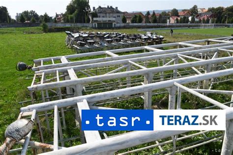 interiér Tatran Arény s hracou plochou