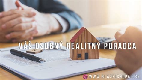 Realitný maklér a klient sa rozprávajú o predaji nehnuteľnosti