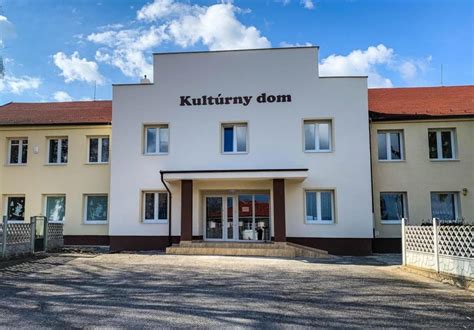 Obec Borovce s kostolom