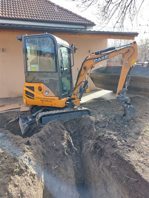 Zememeračské práce pri označovaní hraníc pozemkov