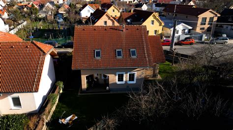 Rozdelenie domu na dennú a nočnú časť