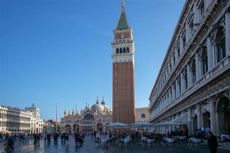 Námestie svätého Marka s Bazilikou svätého Marka a Dóžovým palácom