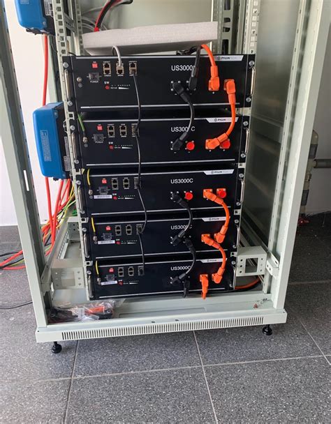 ilustrácia zvukovej aparatúry v racku