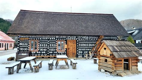 Fotografia útulnej chatky v Rajeckej doline