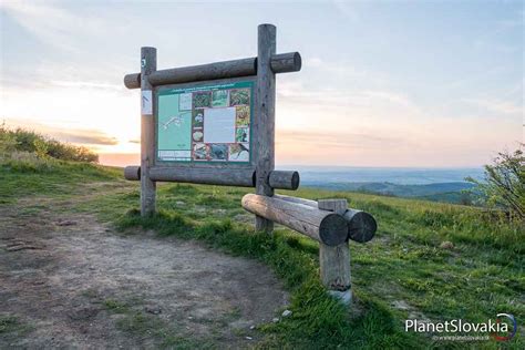 Fotografia turistického chodníka v Bielych Karpatoch