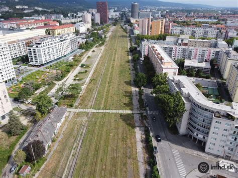 Vizualizácia podzemnej železničnej stanice Filiálka