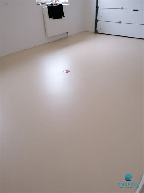 farebné možnosti epoxidovej podlahy garáže