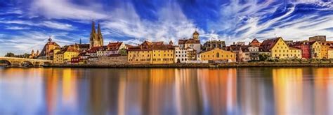 Panorama mesta Regensburg s riekou Dunaj
