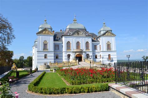 Haličský zámok z exteriéru