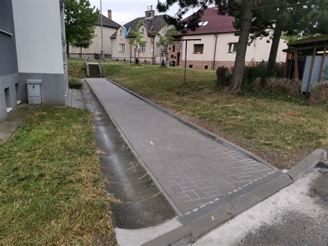 Nový chodník na ulici Krátkej