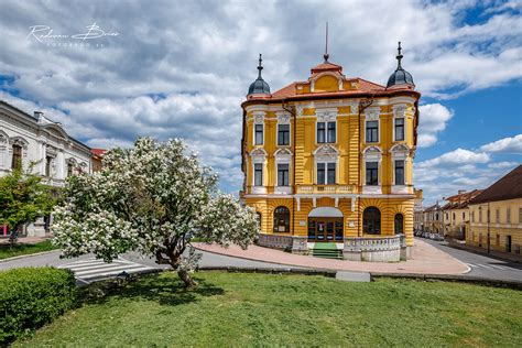 Historická budova s modernými kancelárskymi priestormi na Gorkého ulici