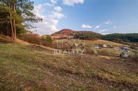 Rekreačný pozemok s výhľadom na prírodu