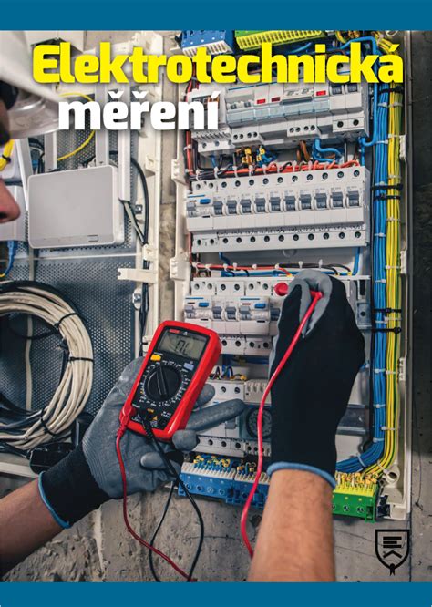 Stavebná lokalita s elektrickými stĺpmi