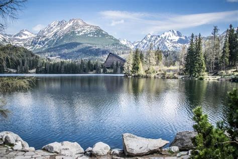 Vysoké Tatry s výhľadom na Štrbské Pleso