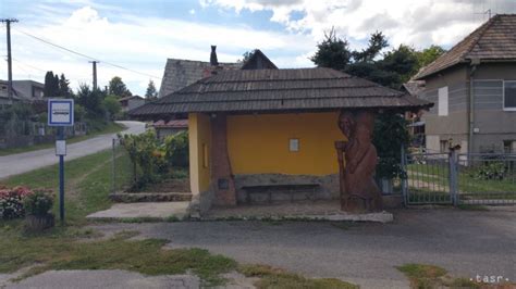 malebná obec s rodinnými domami