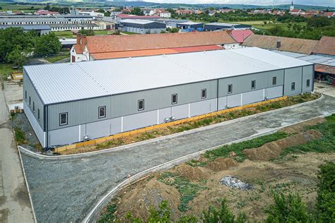 Moderná poľnohospodárska hala