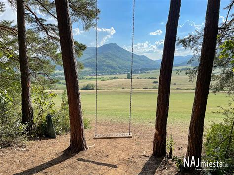 Panoramatický pohľad na obec Kláštor pod Znievom