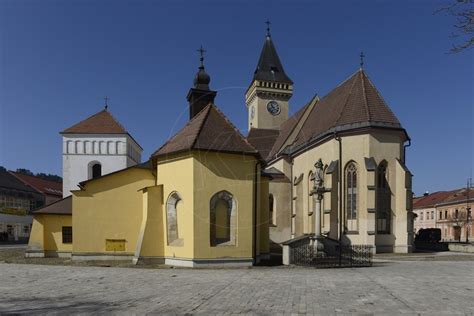Rekonštrukcia stredovekých mestských hradieb